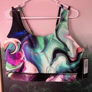 NWT torrid low impact wireless sports bra - marbled design